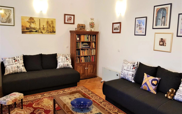 Noemi City Apartments