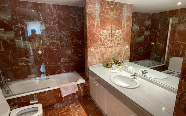 El Lobo de Mar Estepona