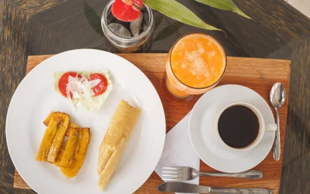 Country Club Eco - Casa Jardín