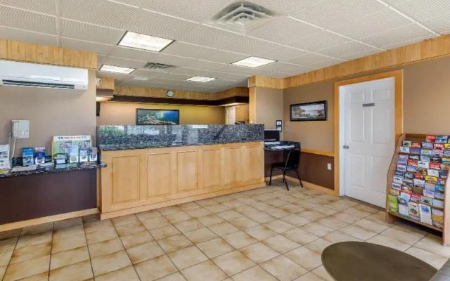 Ogunquit Hotel & Suites