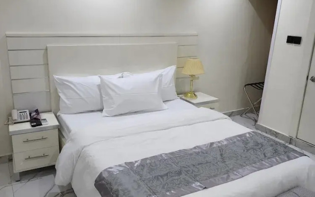 Luxol Homes And Suites