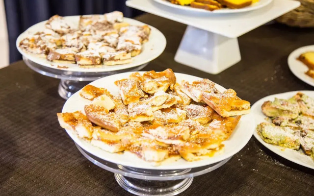 Alba Holiday Hotel & Residence