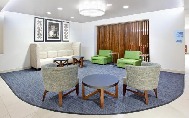 Holiday Inn Express & Suites Austin Downtown - University, an IHG Hotel