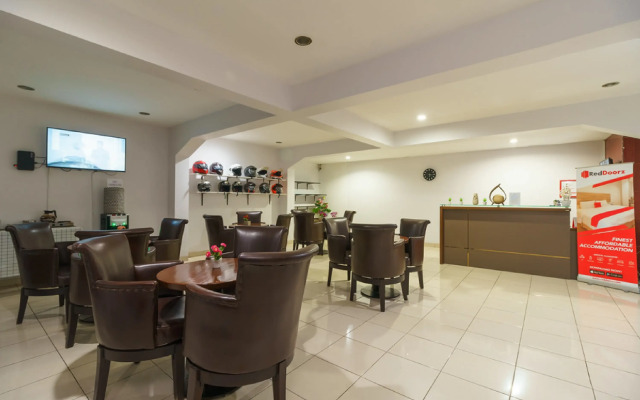 RedDoorz Plus near Sukajadi 2