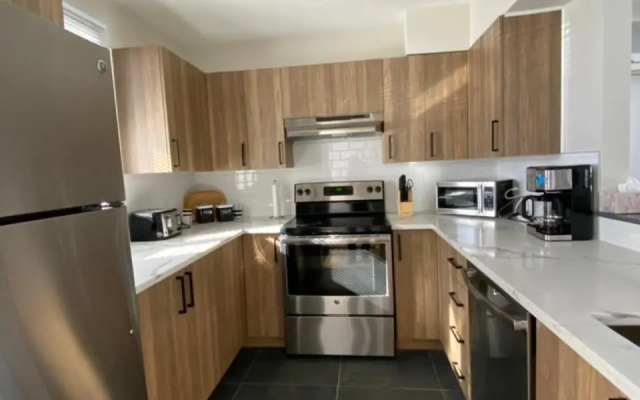 Mountain view fully renovated 6-8 people condo
