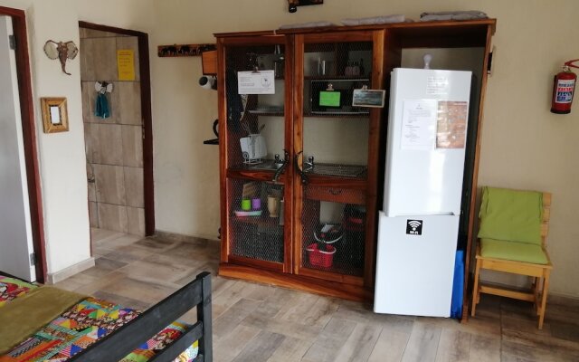 Ann's Lodge & Camping
