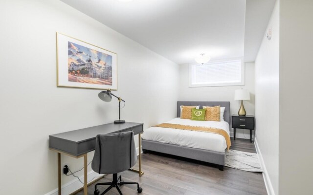Rideau Comfort 2BD 1BA Apartment Free Parking