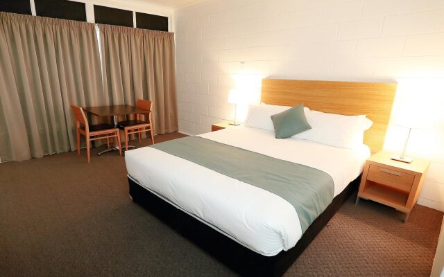 Q Express Motel