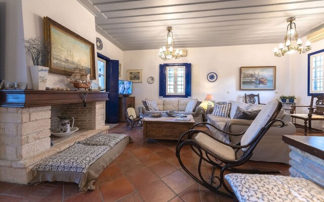 "beachfront Spetses Spectacular Fully Equipped Traditional Villa Families/groups"