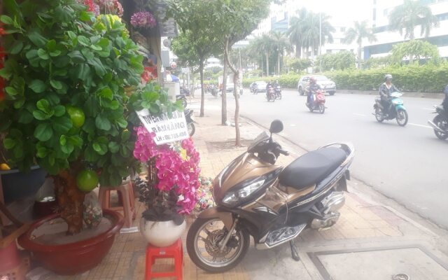 Anh Quoc Hotel