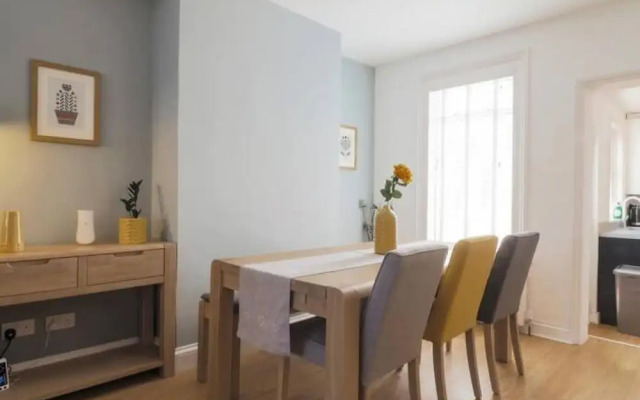Host Stay Herbert Road