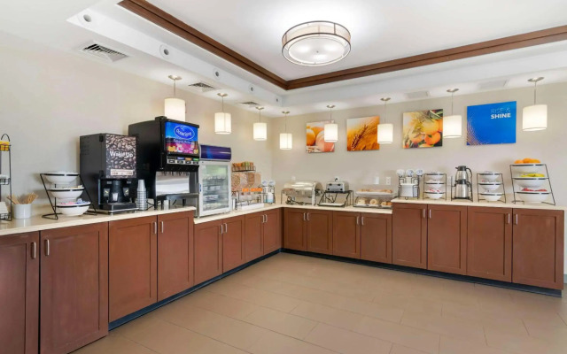 Comfort Inn Airport