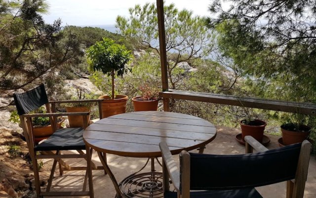 Very Unusual Rock House, Situated Right on the Coast With Spectacular Views