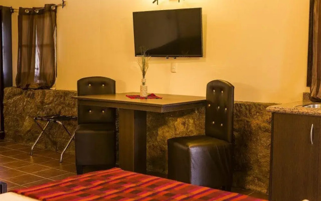 Mayan Hills Resort
