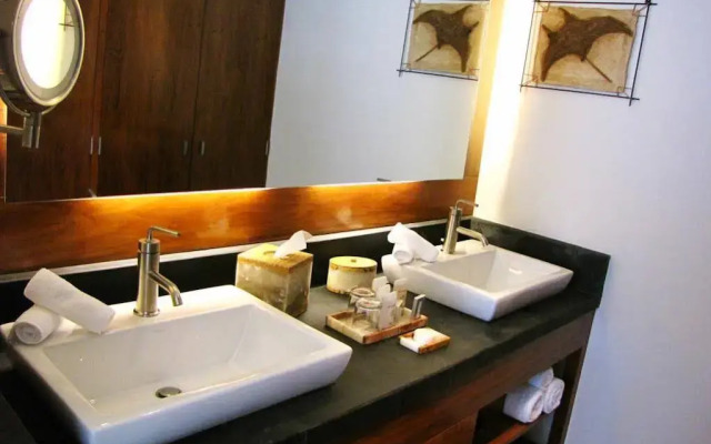 Costa Baja Resort & Spa