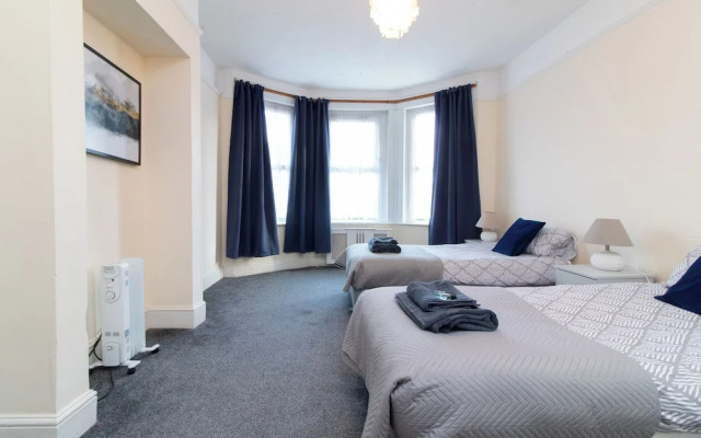 Thornbury Guest House Room