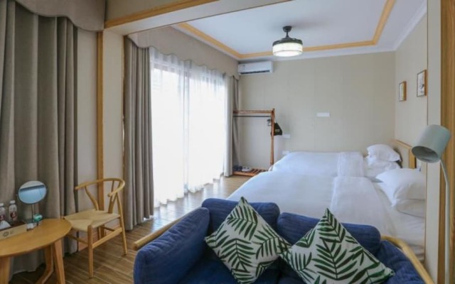 Floral Hotel Libo Meet Inn