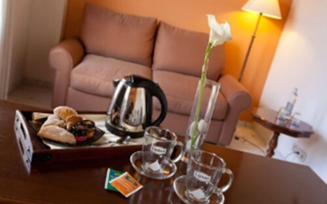 Ad Hoc Monumental Hotel