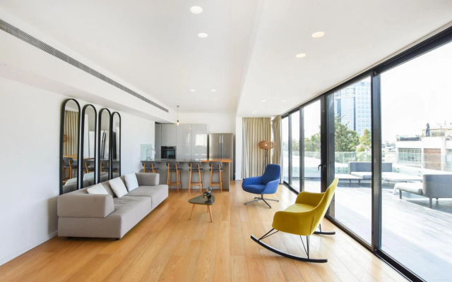 Touch The Sky by HolyGuest