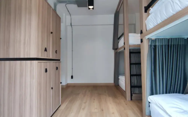 N5 Ratchawong Hostel