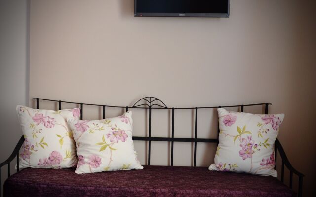 Diamond Palace Apartments