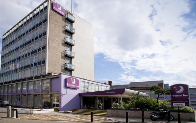 Premier Inn London Putney Bridge