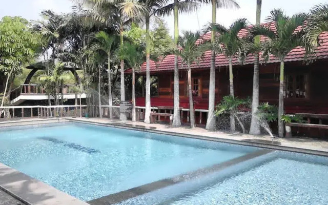 Aquarius Orange Resort