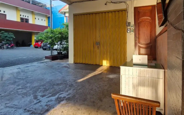 RedDoorz @Griya Kampar Madiun