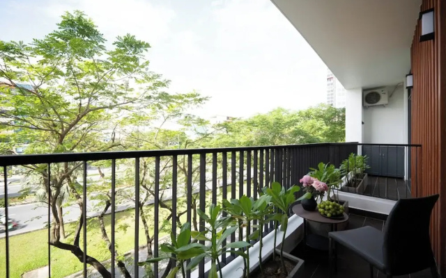 Eli Living Apartment