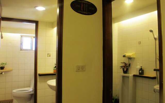 HG.barbershop Hostel