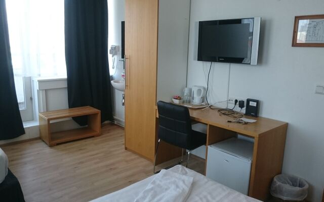 4th floor hotel