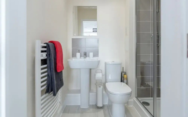 Harrow City Apartment
