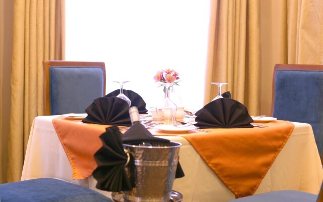 Serene King S Villa