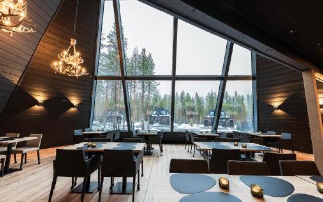 Glass Resort