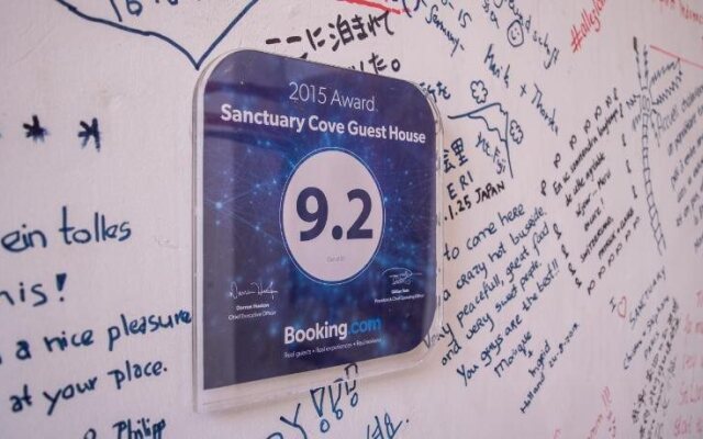 Sanctuary Cove Guest House