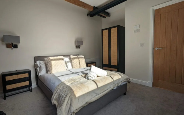 The Sunshade Suite Grade 2 Ancoats