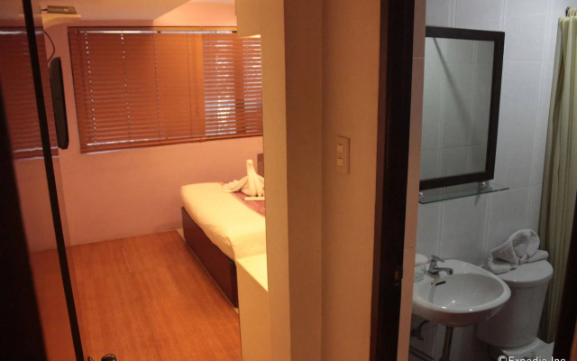 ACL Suites
