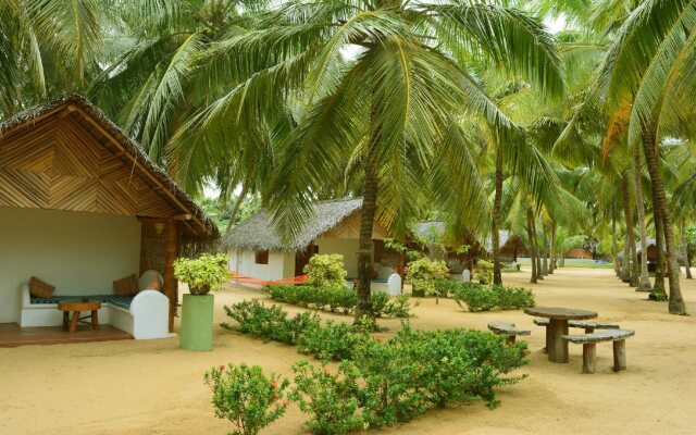 Roshanne Beach Resort