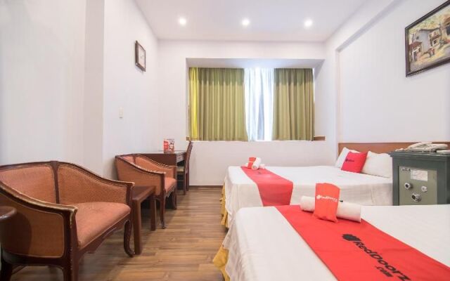 RedDoorz Plus Near Van Mieu Quoc Tu Giam