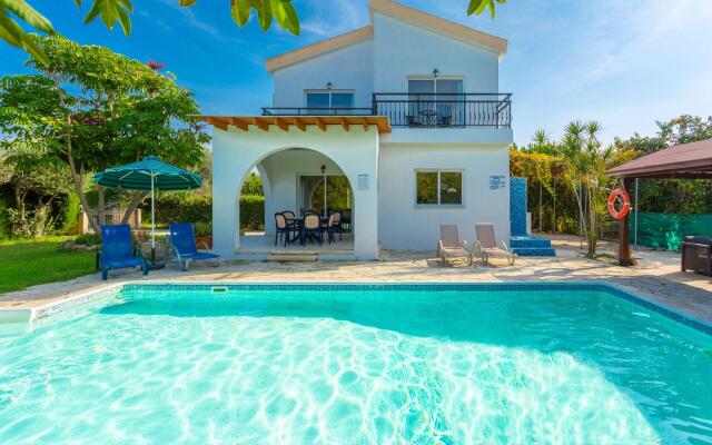 Sun Beach Villa Tria Large Private Pool Walk to Beach A C Wifi Car Not Required - 2282