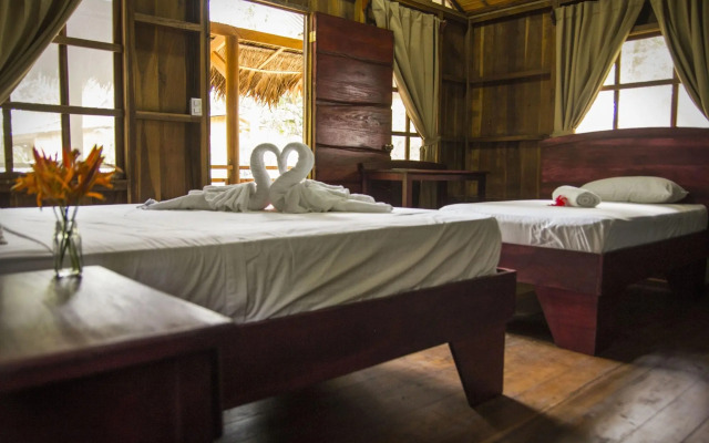 Hidden Paradise Lodge