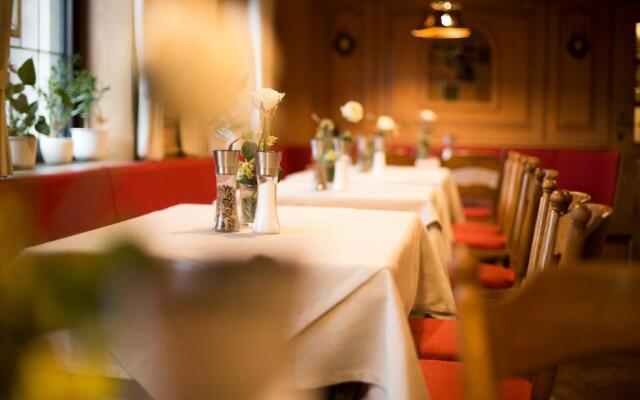 Herrnbrod Standecke Hotel