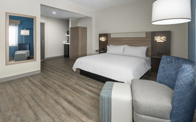 Holiday Inn Express & Suites Leesburg - Historic District by IHG