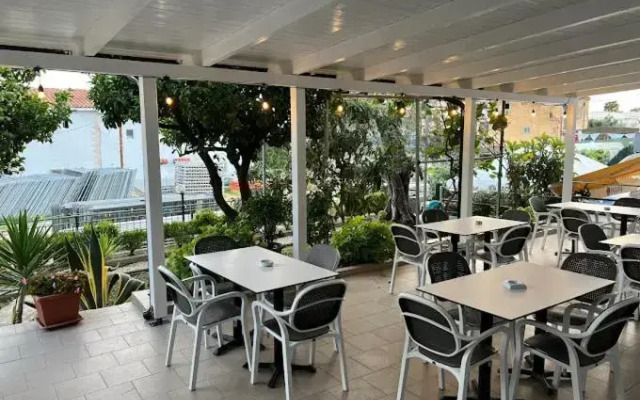 Harilla Hotel