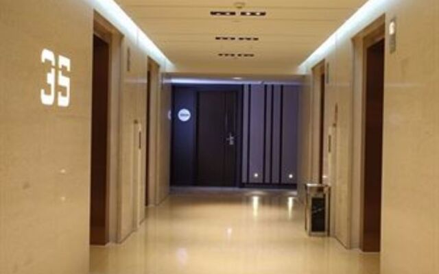 Grand Madison Qingdao Harbour-view Central（Former Qingdao Farglory Hotel）