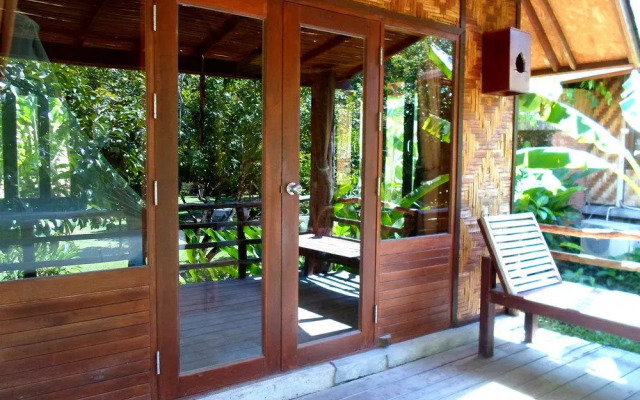 The Cliff and River Jungle Resort