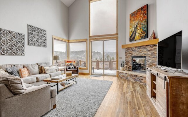 Beautiful 4BD near Winter Park HOT TUB