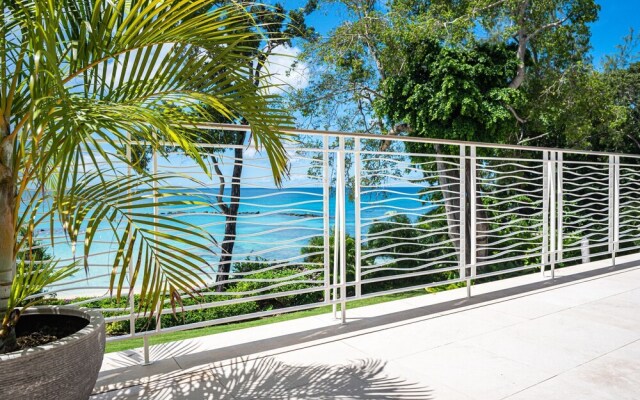 Villa Tamarindo is a Luxury 4 Bedroom Property in Holetown, St James