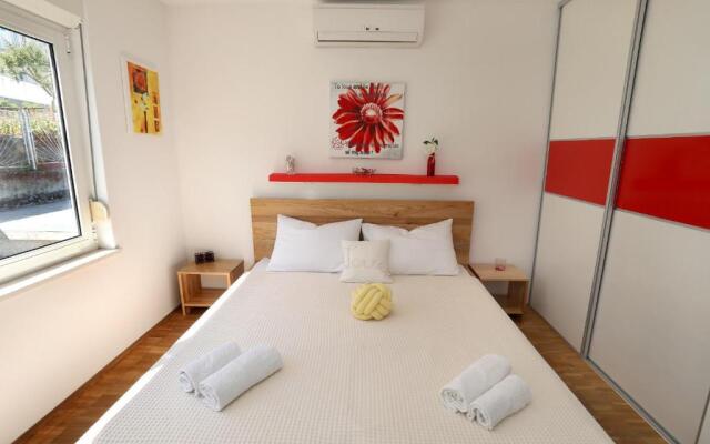 Apts Vidosava - 100m from the sea