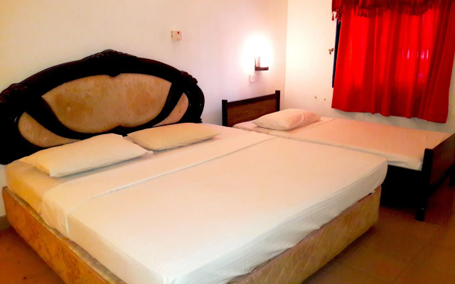 G.M.T. Sorabora Village Hotel